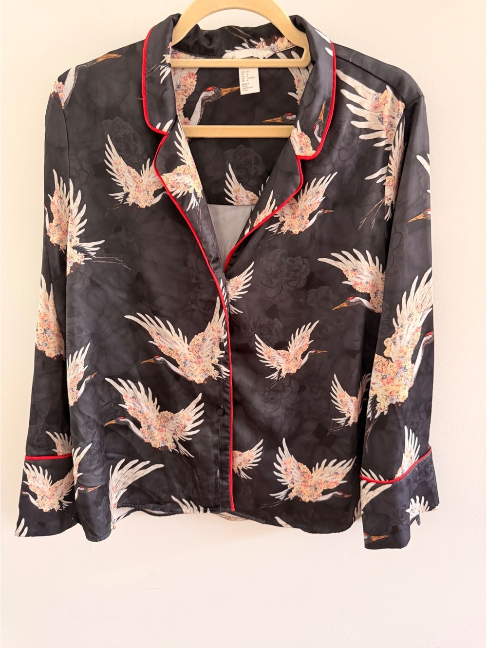 H&M Black Satin Crane Print Pajama Top with Red Piping, Size US 8